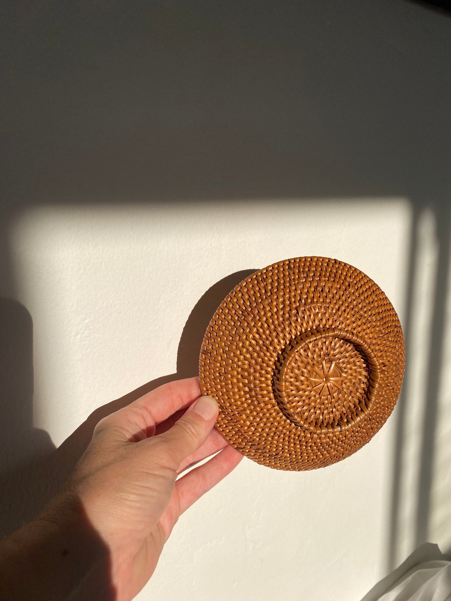 Vintage Woven Round Flat Basket with Handles – Soet + SISTER SOET